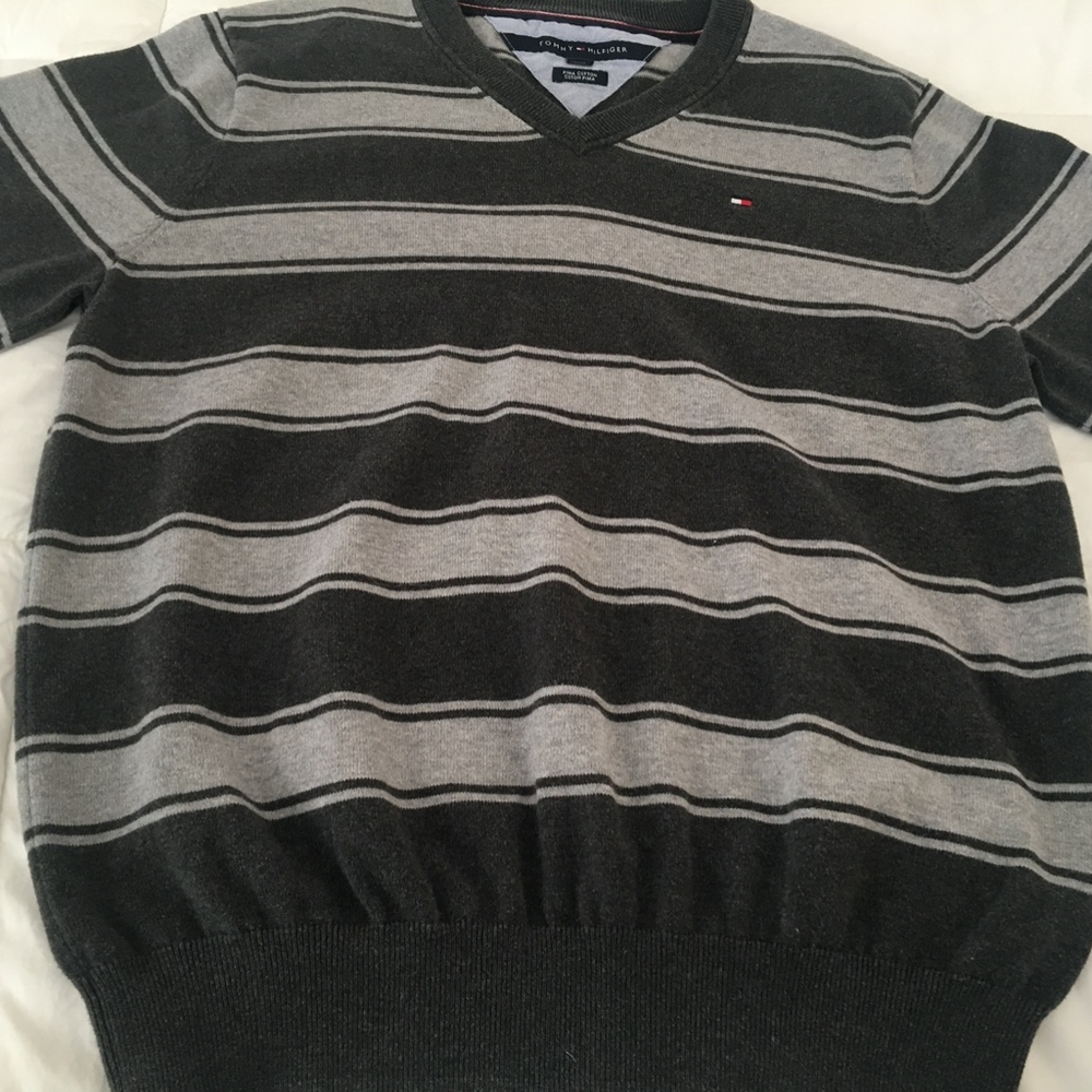Sweater - Picture 4 of 4